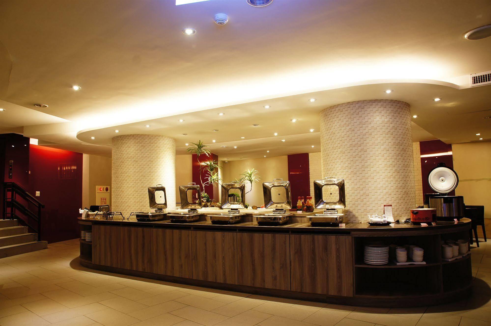 Talmud Business Hotel - Zhongshan Taichung Exterior foto